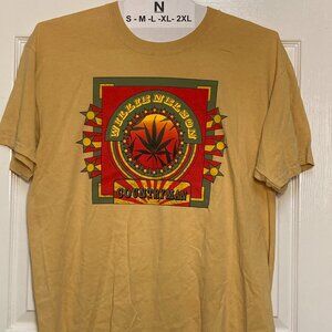 Willie Nelson original Country Man Pot Leaf Tee yellow sze Large